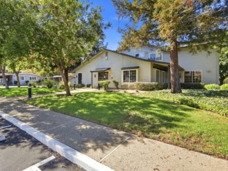 Nhà rộng 2PN Woodbridge 55+, gần Eastridge, đắc địa | 3040 Oakbridge Dr, CA 95121 3040 Oakbridge Dr 3040 San Jose CA 95121 27